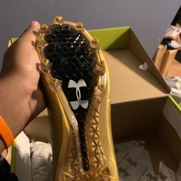 Underarmour football cleats - Picture 4 of 5
